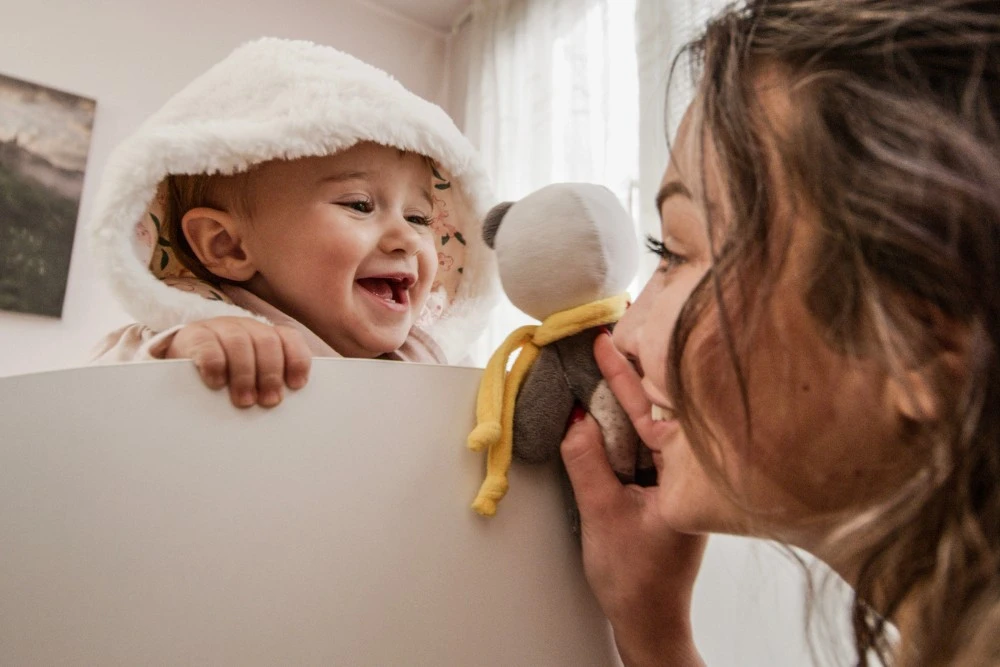 Peoria parents, need a break? Discover the signs it's time to hire a babysitter. Jovie makes it easy with professional, vetted caregivers.